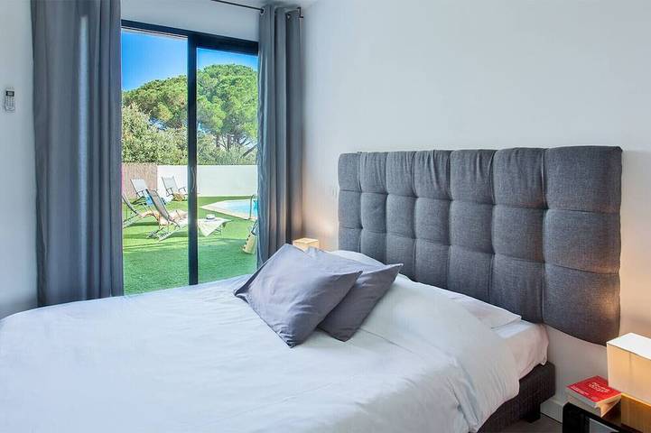 Villa casa Luna : piscine chauffée vue mer proche centre et plage de Calvi in Calvi, Calvi region