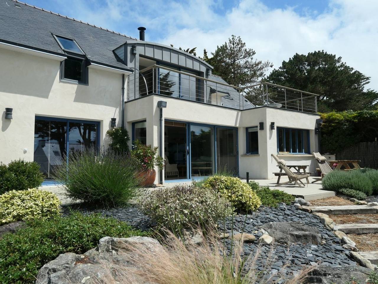 Zeitgenössisches Haus 10 Pers, wenige Schritte zum Strand, Hunde erlaubt, St Gildas de Rhuys in Saint-Gildas-de-Rhuys, Côte des Mégalithes