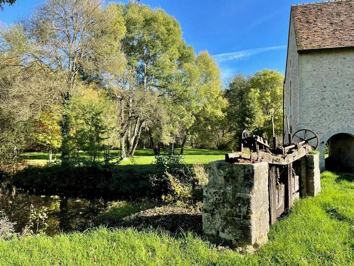 Gîte pour 3 personnes, avec piscine ainsi que jardin et terrasse à Villedômer - 4