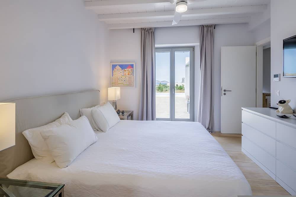 The Gallery Home - Elegant Villa In Antiparos in Unidad Regional de Paros