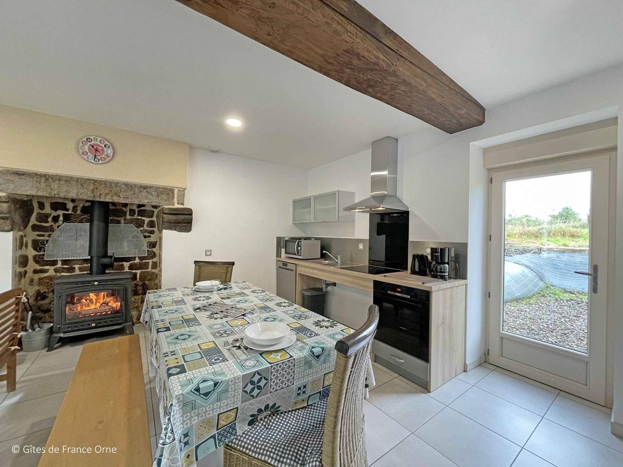 Rural charm with Wifi and pets allowed in Saint-Fraimbault, Parc naturel régional Normandie-Maine