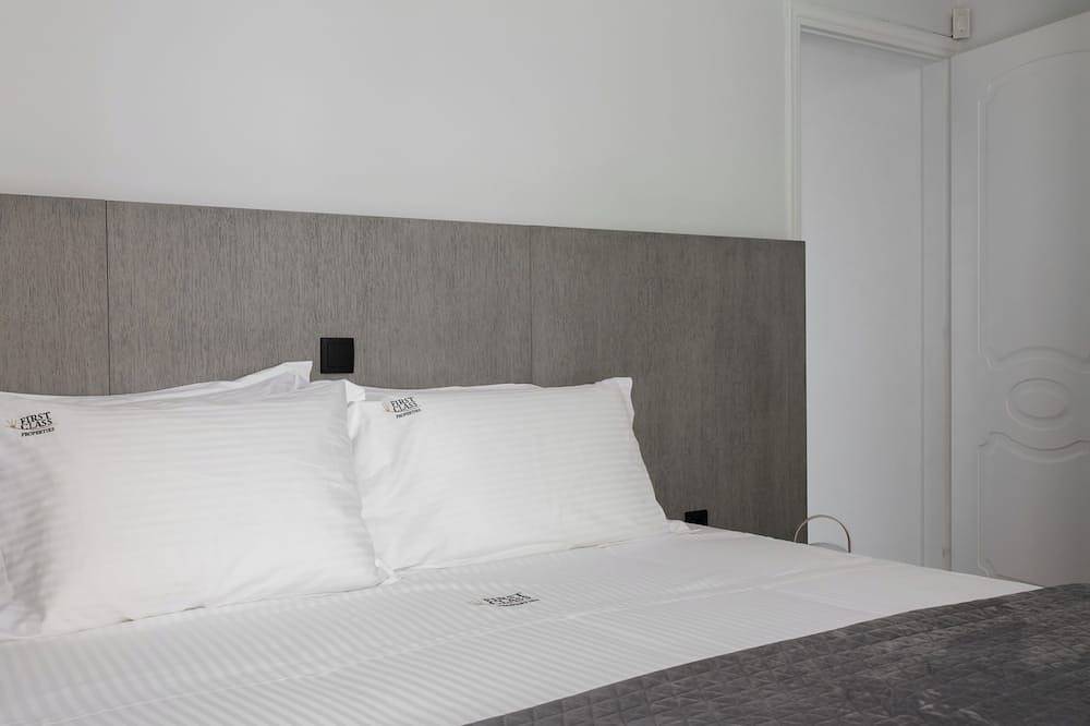 Geheel appartement, Varkiza Sea Front Residence in Vari, Oostkust Regio Attika