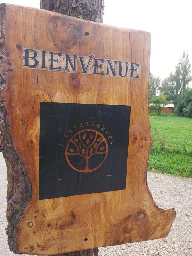 Gîte pour 2 personnes, avec jardin ainsi que jacuzzi et sauna à Saint-Maigrin - 2