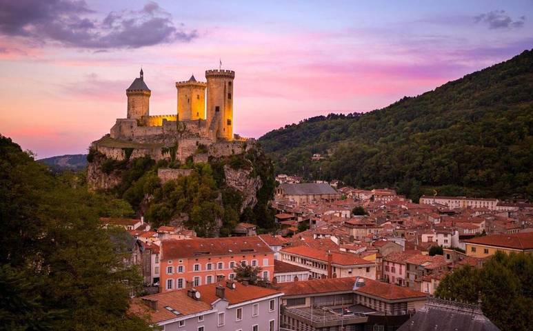 Gîte pour 2 personnes, avec terrasse et vue, animaux acceptés dans Office De Tourisme De Foix - 3