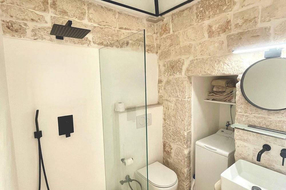 Historic Home with Large Rooftop Terrace in Heart of Ceglie in Ceglie Messapica, Salento