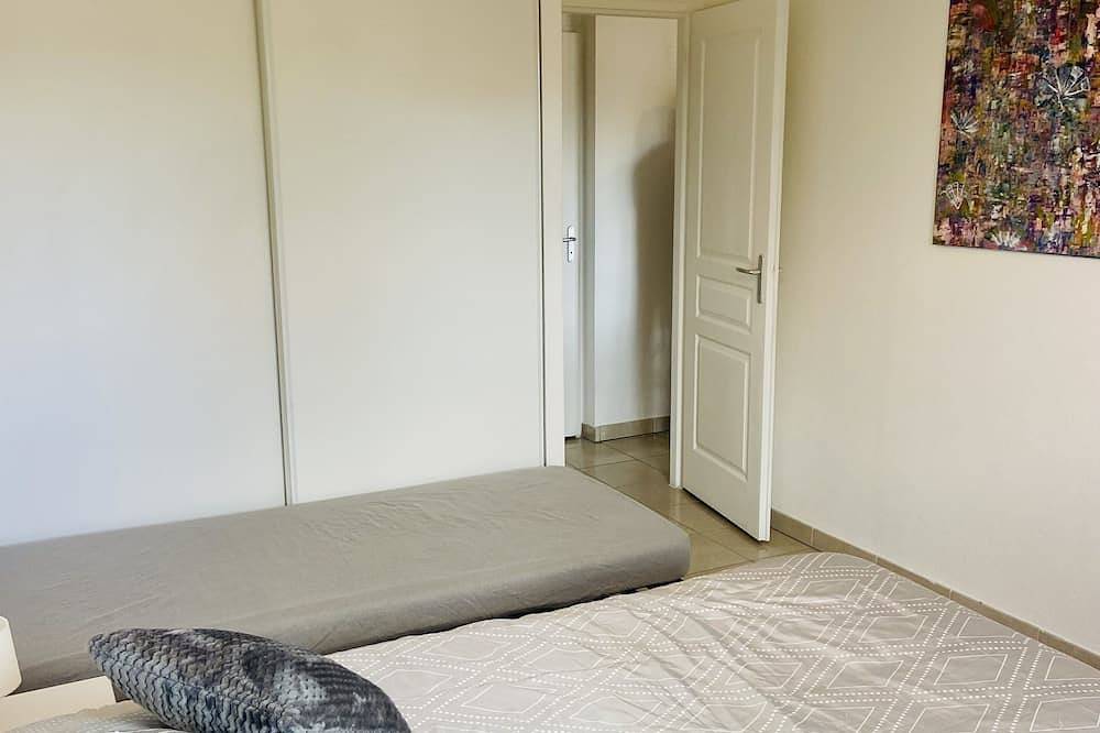Appartement entier, Agréable T2 au Coeur du Massif de la Sainte Baume in Plan-d'Aups-Sainte-Baume, Côte méditerranéenne (France)