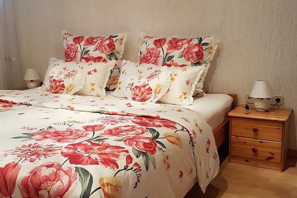 Ganze Wohnung, Großzügige, helle Wohnung mit Balkon im Süden von Augsburg in Augsburg, Bayerisch Schwaben