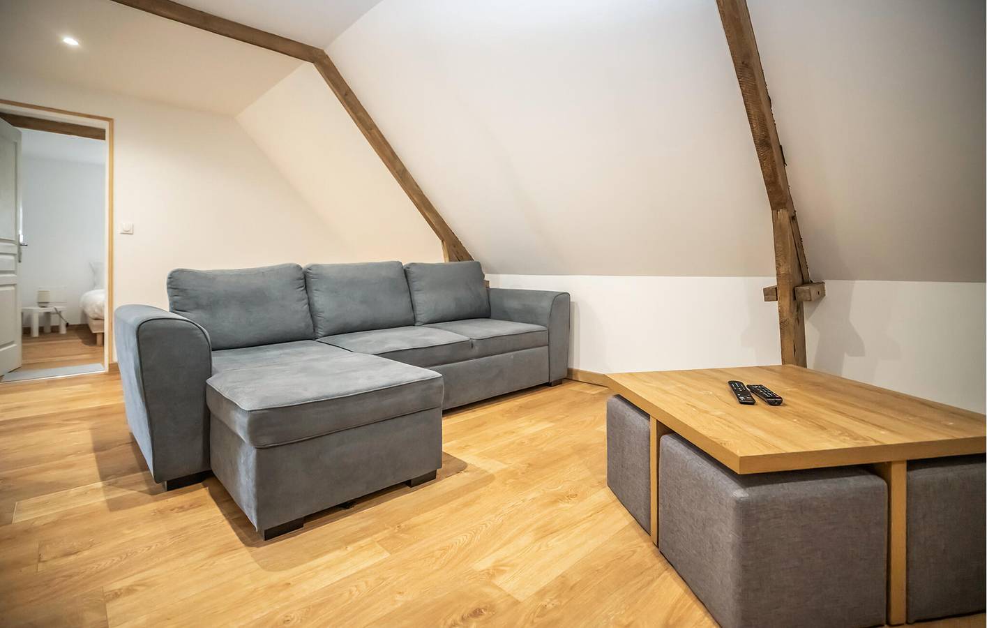 Cozy Apartment 2.5km from Éperlecques Center with Parking & WiFi in Éperlecques, Saint-Omer region