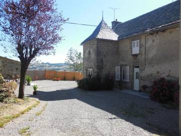 Gîte pour 10 personnes, avec jardin et jacuzzi à Saint-Félix-de-Lunel