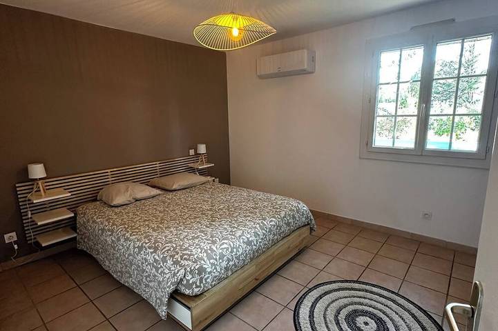 Location de vacances pour 8 personnes, animaux acceptés à Sainte-Anastasie-sur-Issole - 4