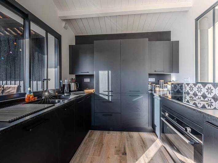 Location de vacances pour 8 personnes, avec terrasse et jardin à La Flotte - 4