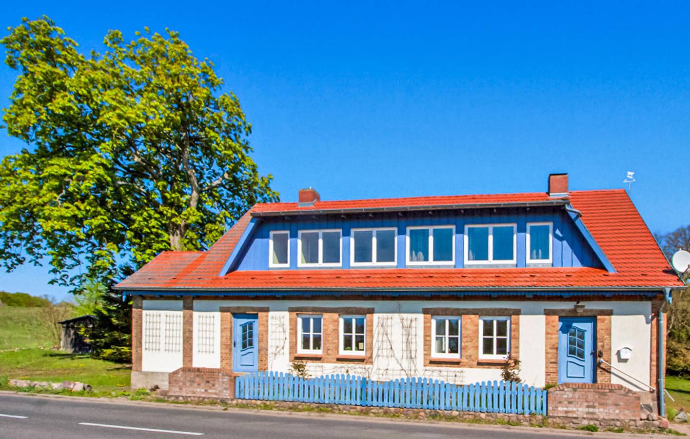Ganze Ferienwohnung, Glücklich am Strand: Modernes Apartment mit Annehmlichkeiten und Parkplatz in Userin, Mecklenburg-Strelitz