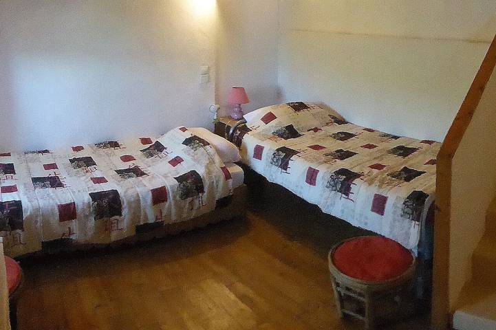 Location de vacances pour 6 personnes, avec terrasse et jardin à Saint-Front-sur-Lémance - 3