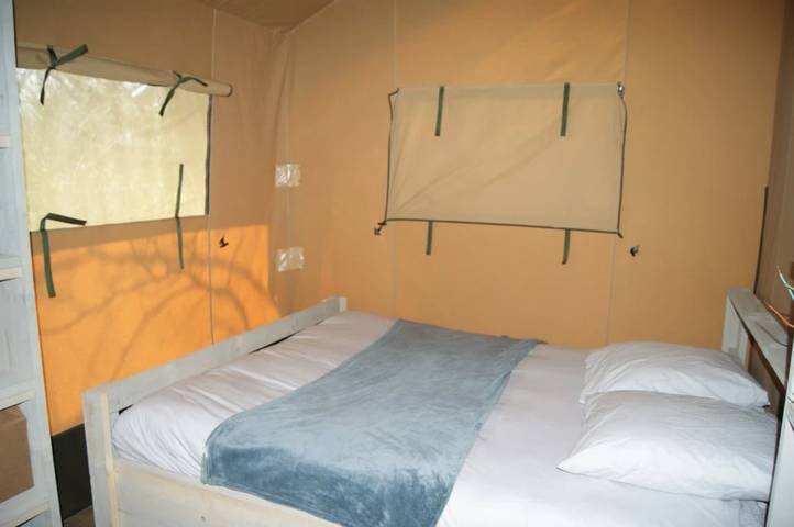 Tente pour 5 personnes, avec bassin pour enfant dans Périgord Vert - 4