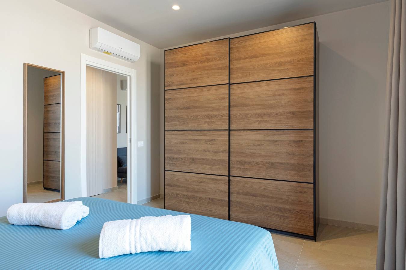 Entire apartment, Apartment 'Scirocco' with Balcony, Wi-Fi and Air Conditioning in Santa Flavia, Palermo Province