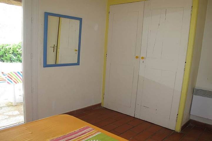 Maison climatisée , jardin privatif , piscine, chiens admis, parking, campagne in Lorgues, Région de Draguignan