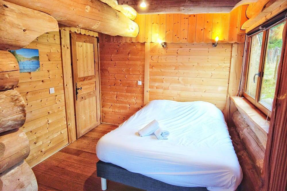 Chalet en rondins, jacuzzi privé, accès piscine et sauna, proche de La Bresse in Basse-sur-le-Rupt, Parc naturel régional des Ballons des Vosges