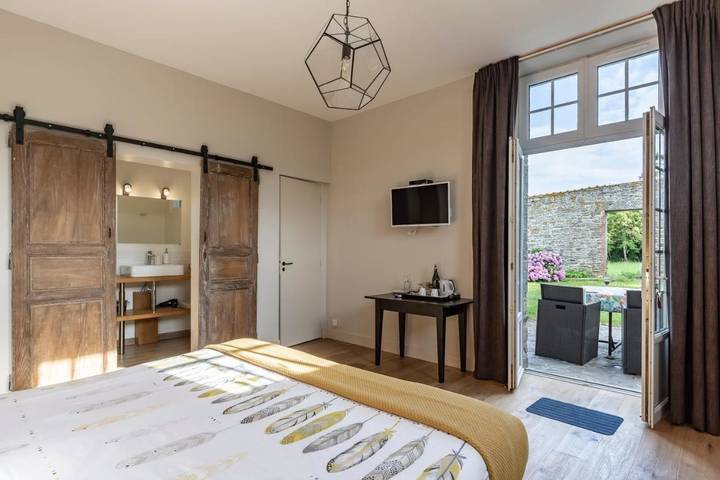 Chambre d’hôte pour 2 personnes, avec jardin à Dragey-Ronthon - 3