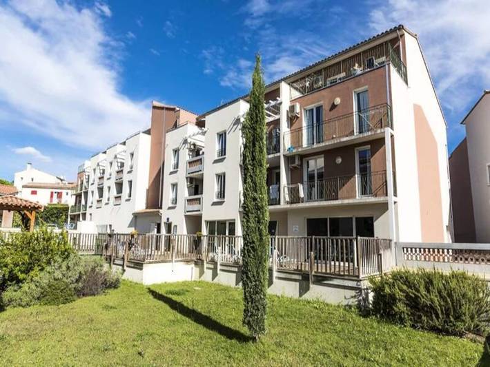 Gîte pour 6 personnes, avec jardin ainsi que piscine et terrasse, animaux acceptés dans Thermes de Gréoux les Bains - 2