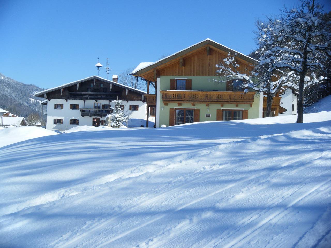 Ganze Ferienwohnung, Ferienwohnungen Bergerhof - Ferienwohnung Spitzstein 65 qm zwei Schlafzimmer, Terrasse, Eg, Rollstuhlgerecht in Aschau im Chiemgau, Bayerische Alpen