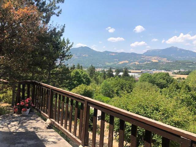 Location de vacances pour 4 personnes, avec terrasse ainsi que jardin et vue, animaux acceptés à Tallard - 4