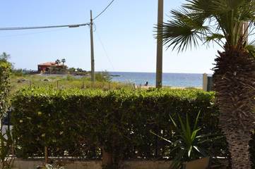 Strandhaus für 4 Personen, mit Ausblick und Garten, mit Haustier auf Sizilien