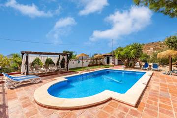 Maison De Vacances pour 18 Personnes dans Almogía, Province de Málaga, Photo 1