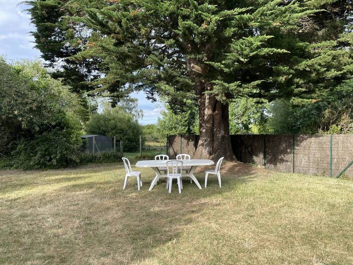 Gîte pour 6 personnes, avec jardin dans Plage Saint-Colomban - 2