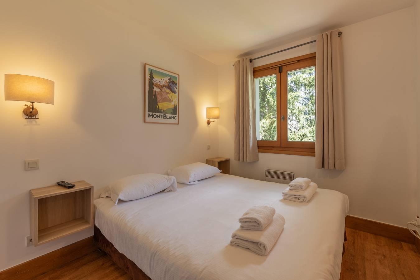 Ganze Wohnung, Wohnung mit Bergblick, Pool, Balkon und Garage in der Nähe von Skigebieten und Restaurants in Vallorcine, Region Bonneville
