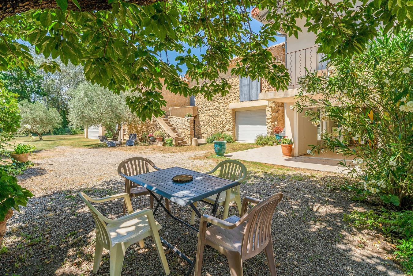 Location De Vacances pour 5 Personnes dans Mornas, Provence