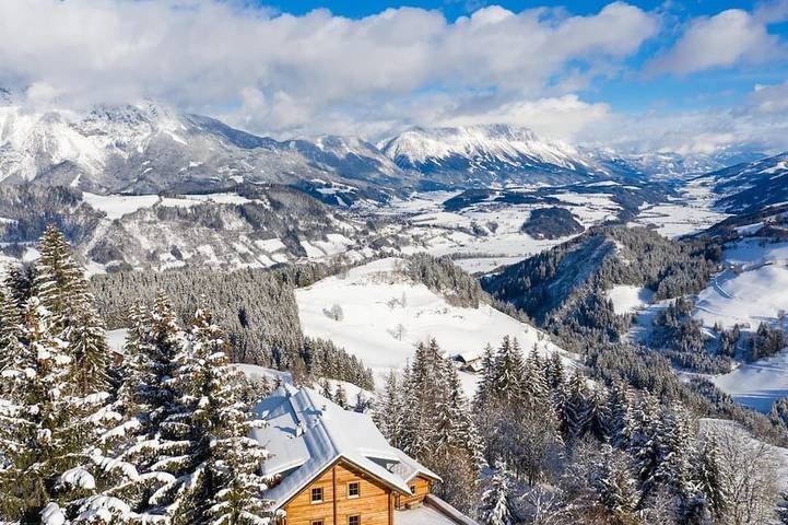 Blockhütte für 25 Personen, mit Sauna und Garten - 1