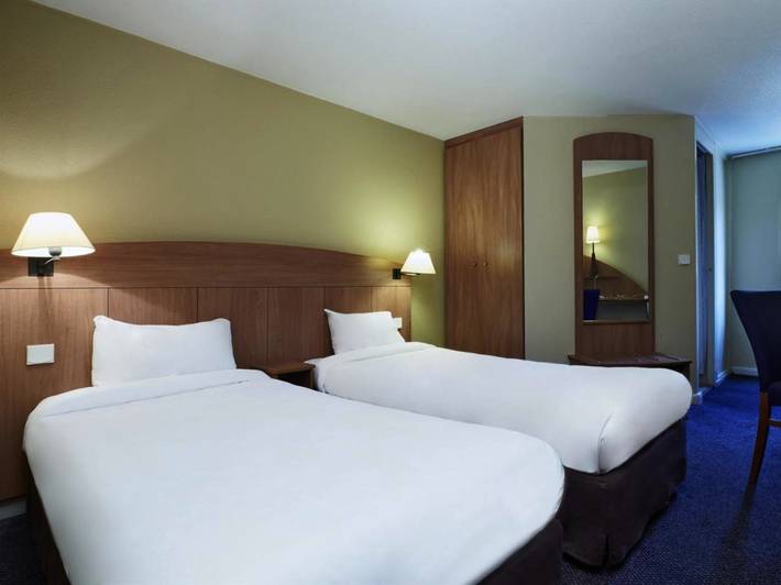 Hôtel pour 2 personnes, avec jardin et terrasse, animaux acceptés à Villeneuve-la-Garenne - 3