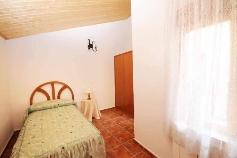 Casa rural (alquiler íntegro) El Fresno para 10 personas in Arcones, Provincia de Segovia