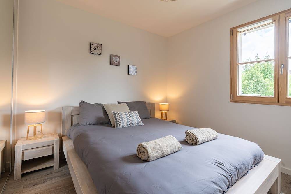Appartement entier, Talloires Village / New Residence / Beach on foot in Talloires-Montmin, Région d'Annecy