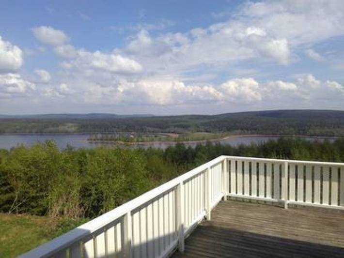 Tolles Ferienhaus in Sunne mit Großer Terrasse in Gräsmark, Värmland