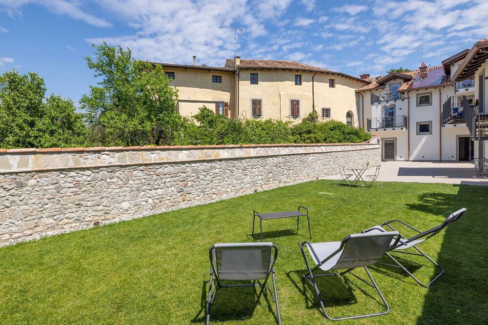 Appartement entier, Confortable appartement pour 4 personnes avec Wifi, climatisation, Tv, terrasse et animaux admis in Cividale del Friuli, Province d'Udine