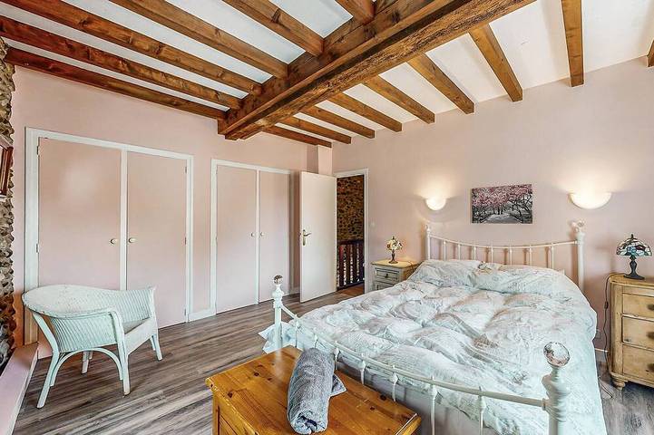 Location de vacances pour 8 personnes, avec jardin et terrasse à Escos - 3