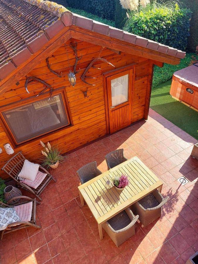 Chambre d’hôte pour 2 personnes, avec Jacuzzi ainsi que Terrasse et Jardin à Maldegem
