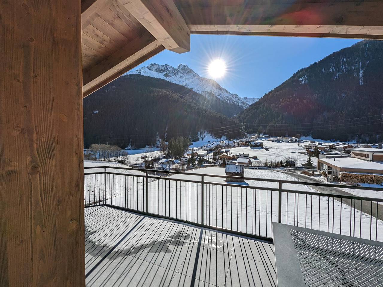 Ganze Wohnung, Luxushaus & großem Balkon bei St. Anton am Arlberg in Pettneu, Pettneu am Arlberg