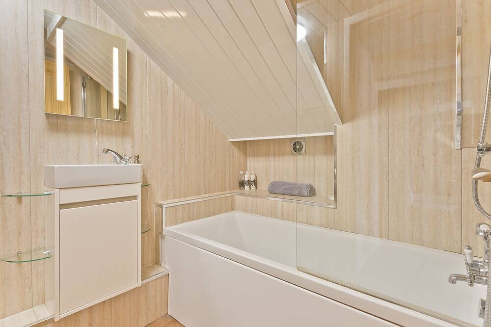 Entire apartment, Harley House Holiday Home - Town Centre in Broughton in Furness, Lake District