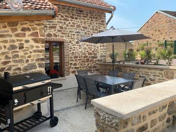 Gîte pour 4 personnes, avec jardin à Marcheseuil