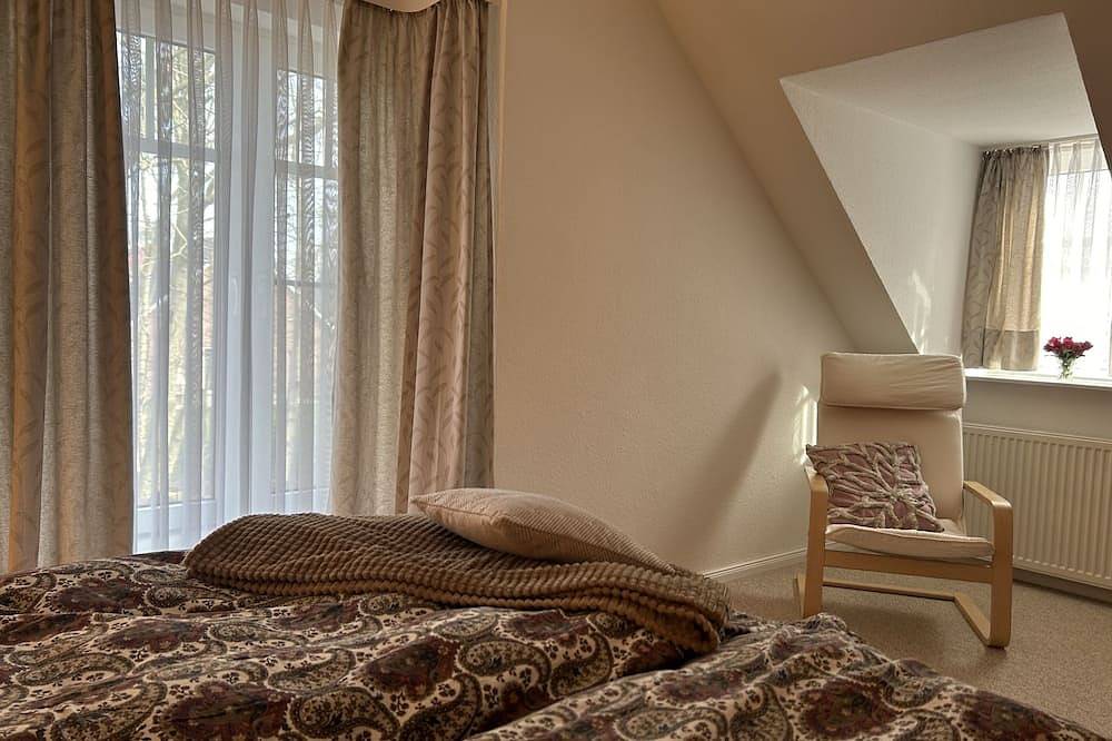 Ganze Wohnung, Ferienwohnung Seeschwalbe direkt am Nordseedeich. Idyllisch, ruhig, Naturstrand in Hagermarsch, Landkreis Aurich