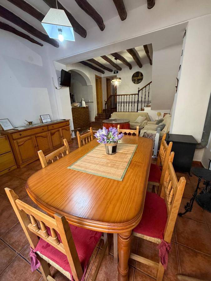 Location de vacances pour 6 personnes, avec jardin à Liétor