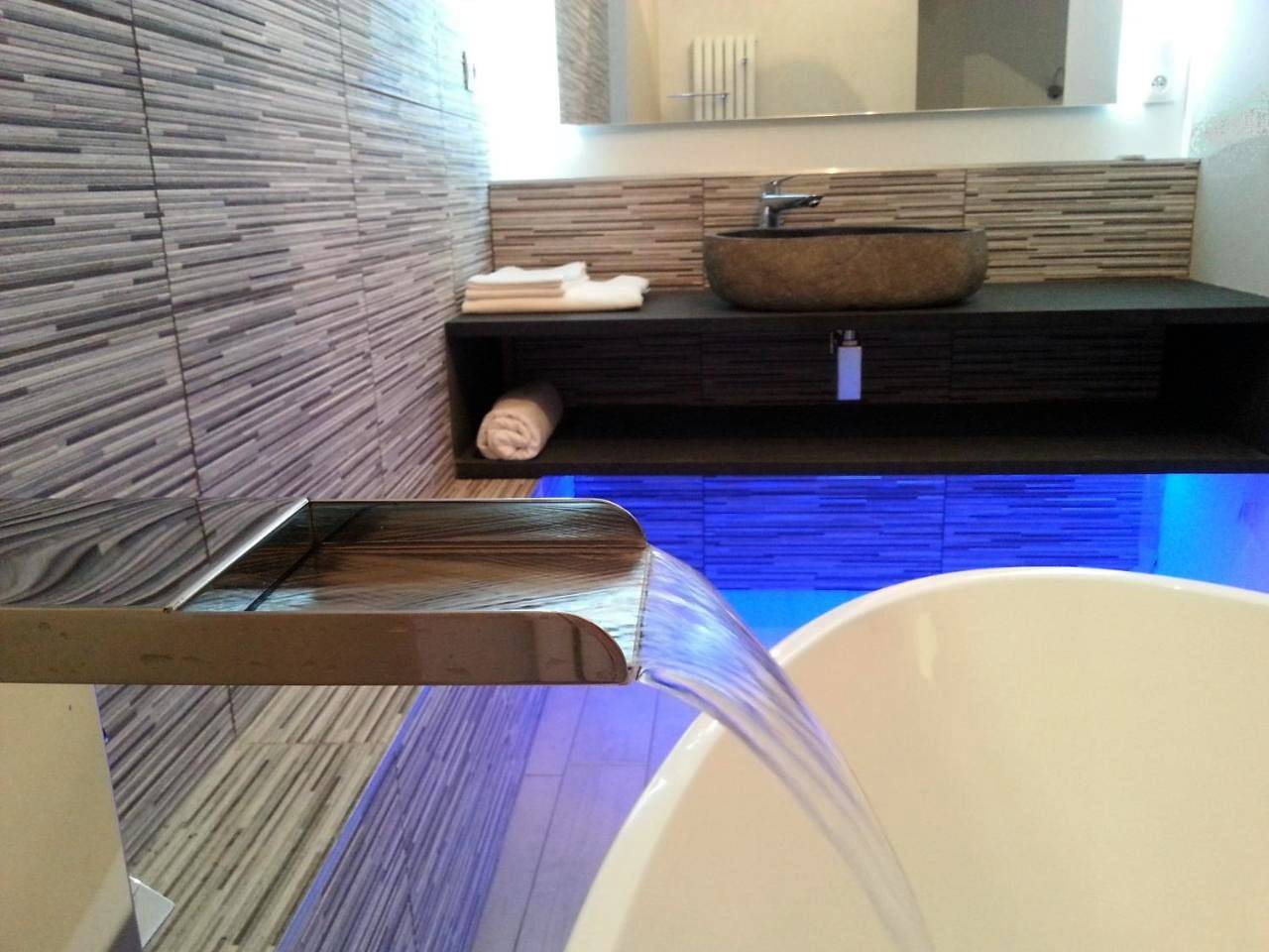 5&5 Rooftop in Clermont-Ferrand, Parc naturel régional des Volcans d'Auvergne