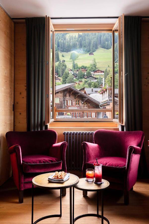 Hôtel pour 2 personnes, avec vue et balcon à Rougemont - 4