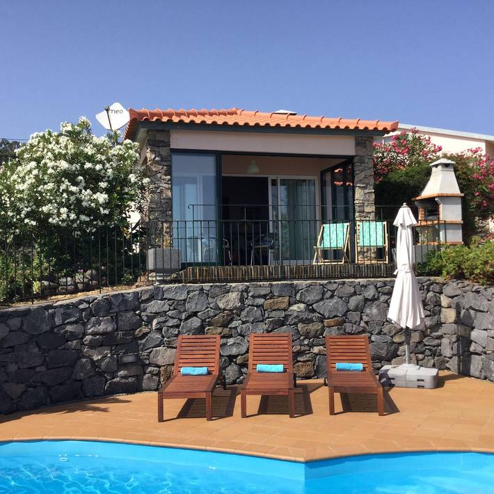 Ferienhaus für 2 Personen, mit Garten und Pool sowie Terrasse auf Madeira