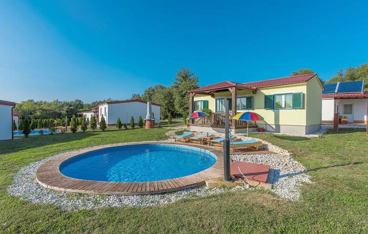 Ferienpark für 6 Personen, mit Garten und Pool sowie Balkon in Kroatien - 4