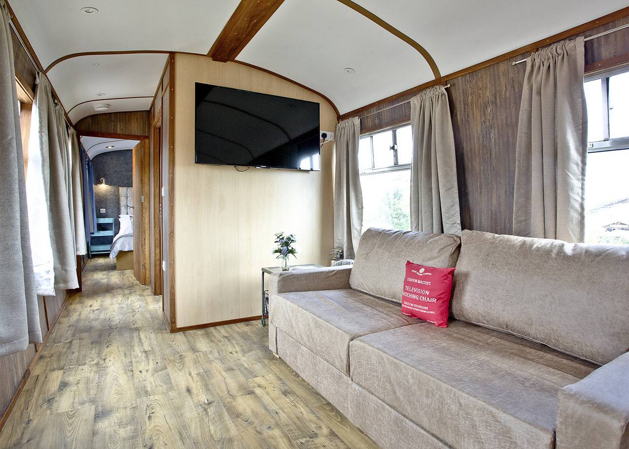 Brunel Boutique Railway Carriage 3 in Dawlish Warren, Dawlish