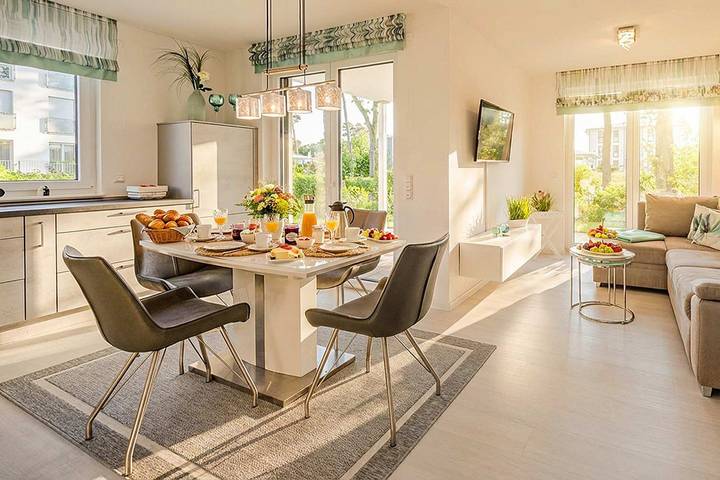 Ferienwohnung für 4 Personen, mit Ausblick und Sauna sowie Garten und Seeblick in Zirchow