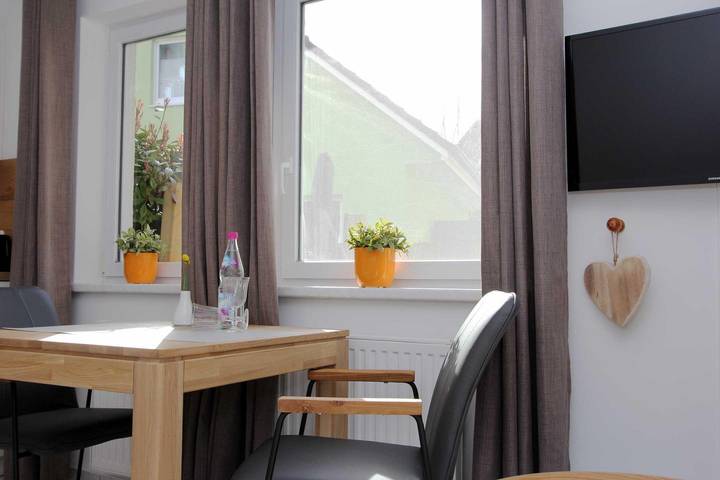 Ferienwohnung für 2 Personen, mit Terrasse und Garten in Prerow - 3